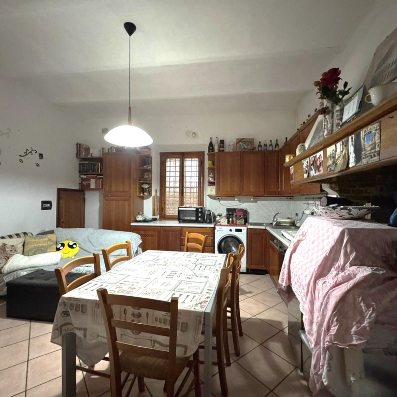 Limite sull’Arno Casa Indipendente 6 Locali