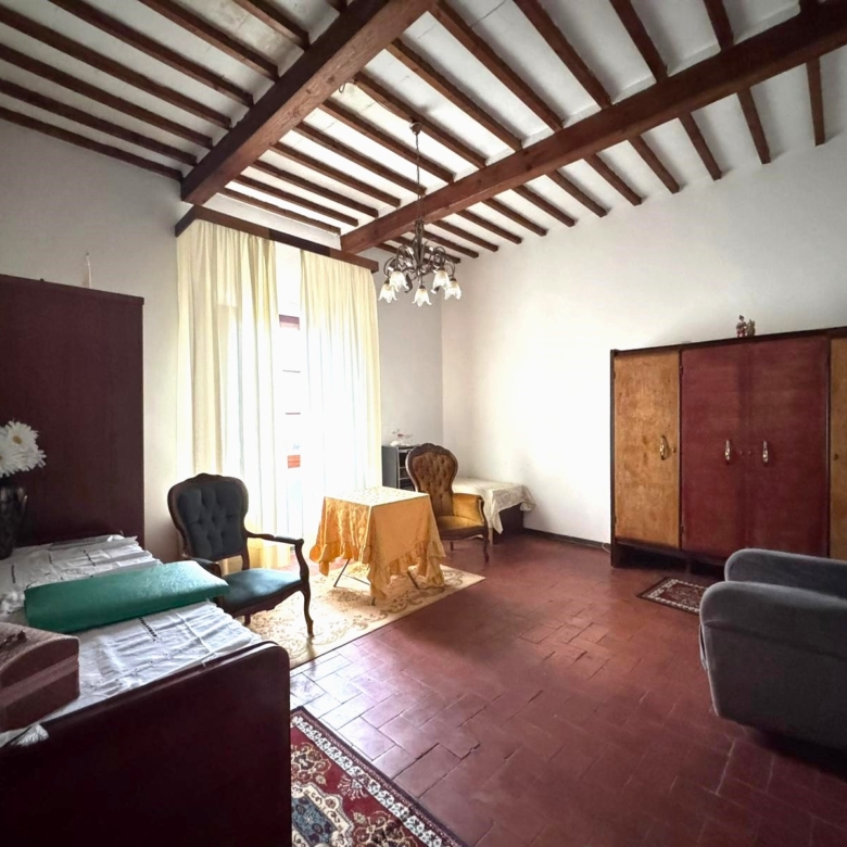 Limite sull’Arno Casa Indipendente 6 Locali