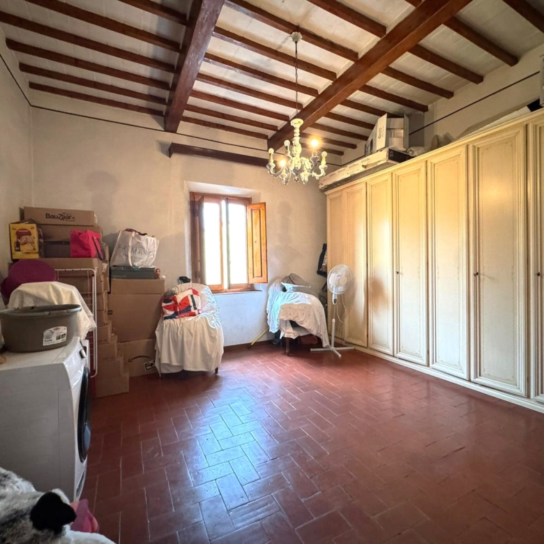 Limite sull’Arno Casa Indipendente 6 Locali