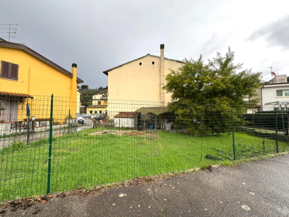 Limite sull’Arno Casa Indipendente 6 Locali