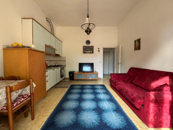 Capraia 3 Locali con resede privato